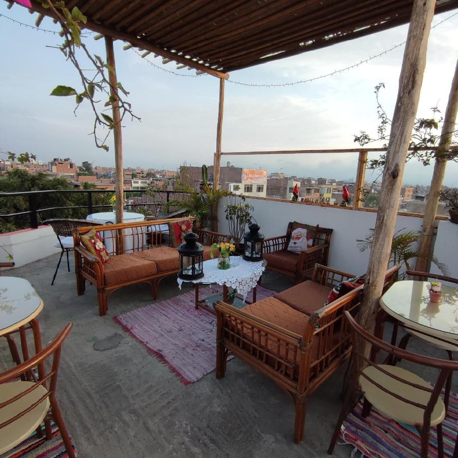 Bed and breakfast Limper - Airport Callao