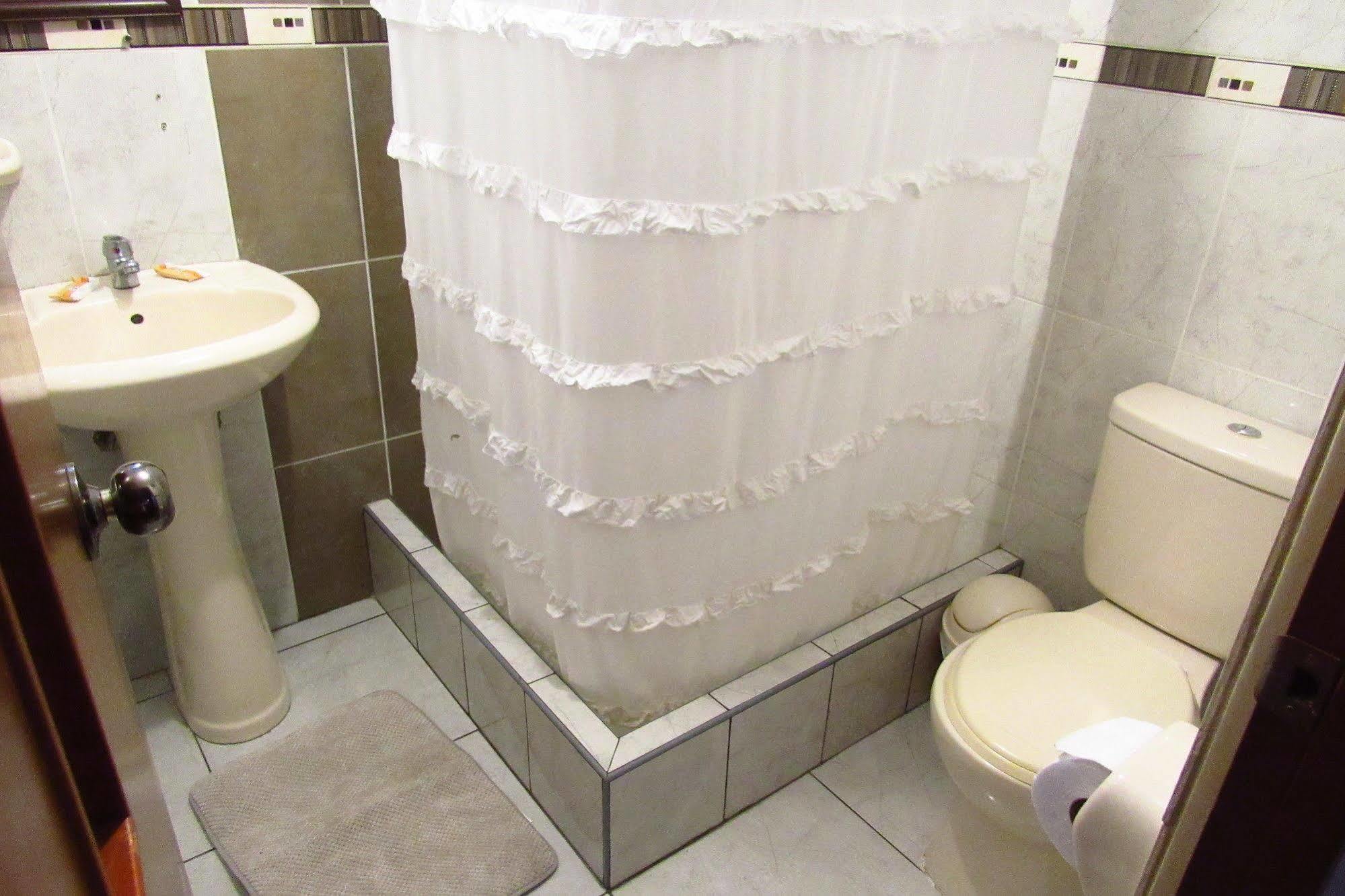 Bed and breakfast Limper - Airport 2*