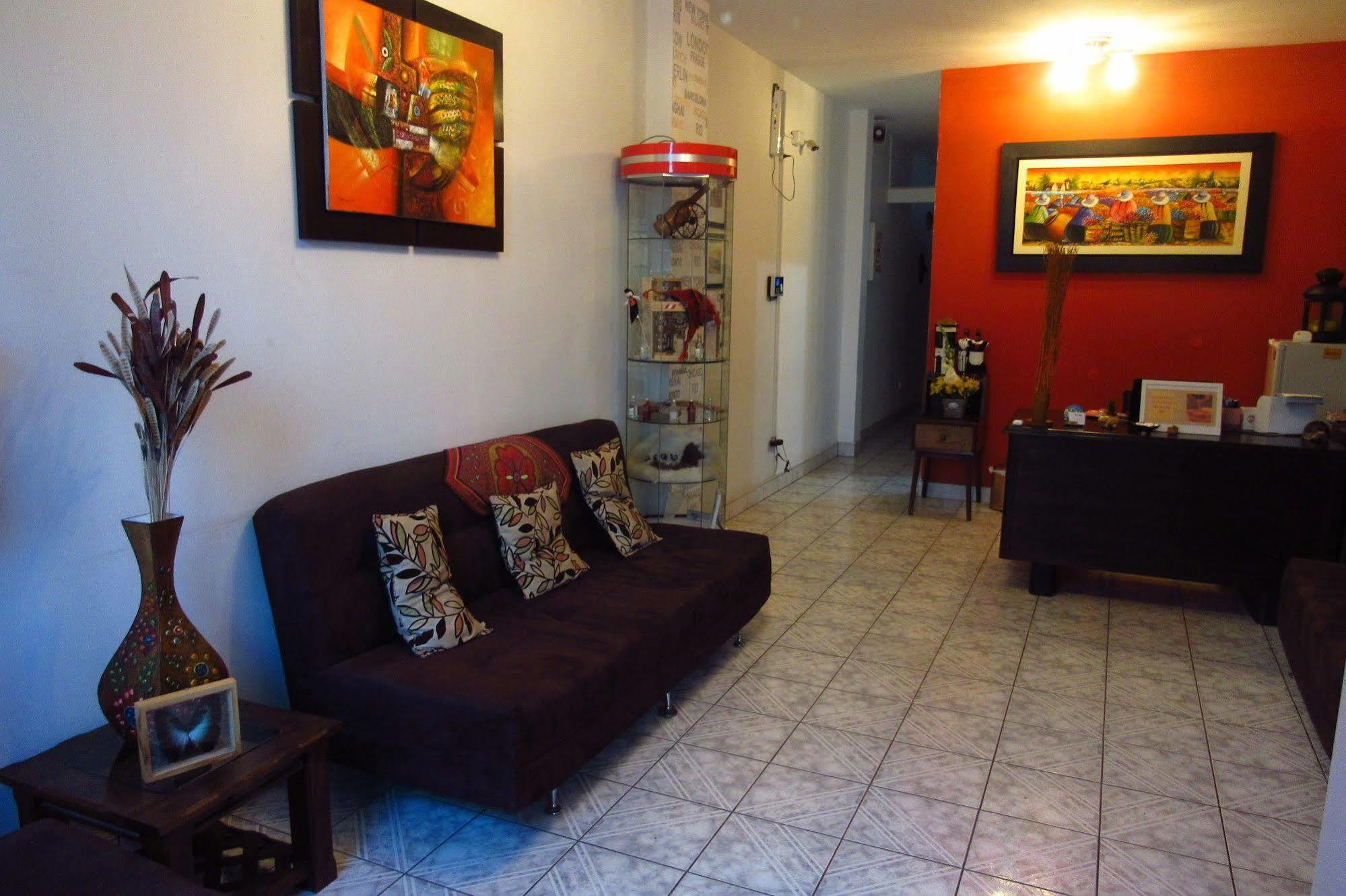 Bed and breakfast Limper - Airport 2*