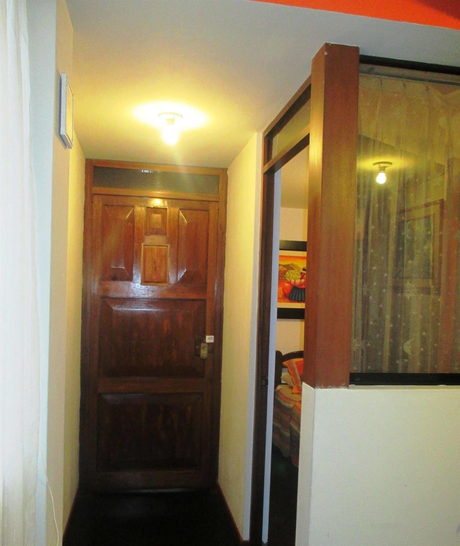 Limper - Airport Bed and breakfast Callao