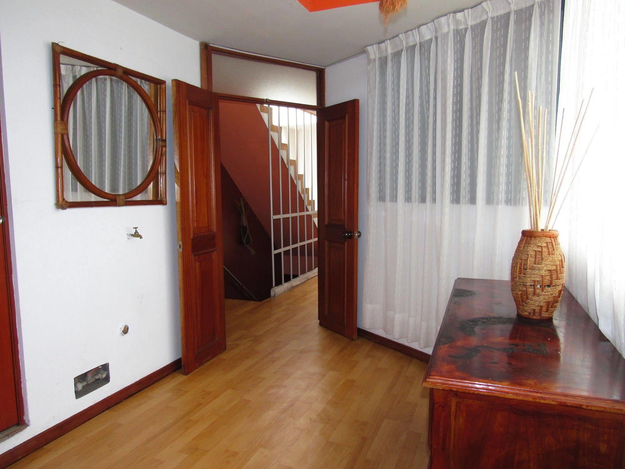 Bed and breakfast Limper - Airport 2*
